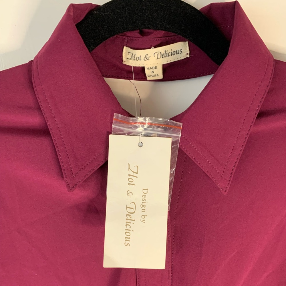 Hot&Delicious women’s shorts suit. Size Large; purple/burgundy in color.